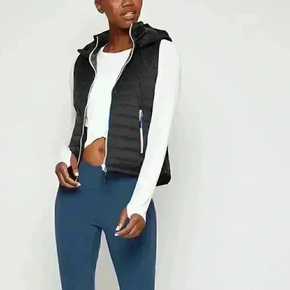 NWT Fourlaps Women's Lightweight Cover Vest - Black Sz M MSRP $158 - Picture 4 of 5